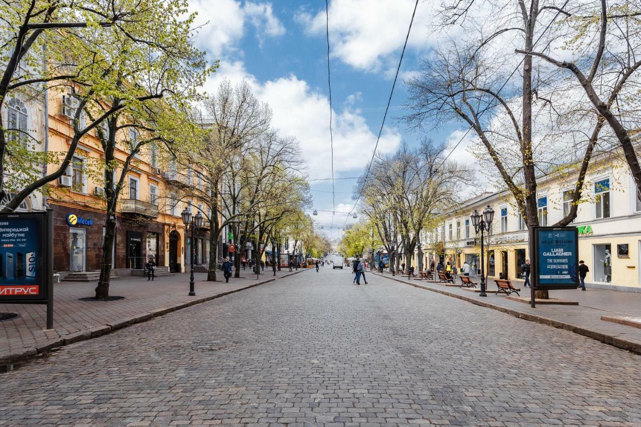 Двухуровневая Квартира Студия Одесса Экстерьер фото